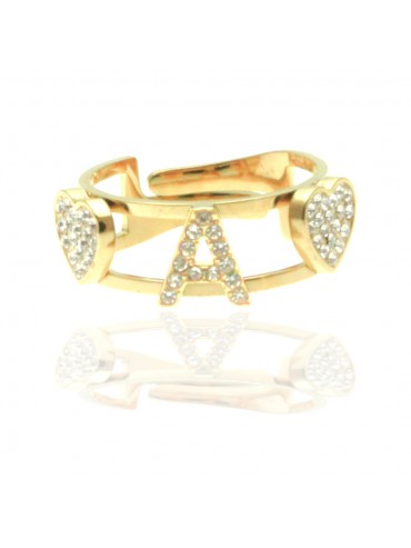 anello con lettera a cuoricini in acciaio e strass all0088