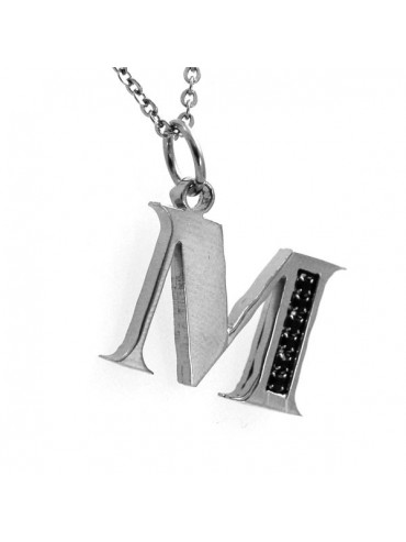 Collana con lettera iniziale m in acciaio